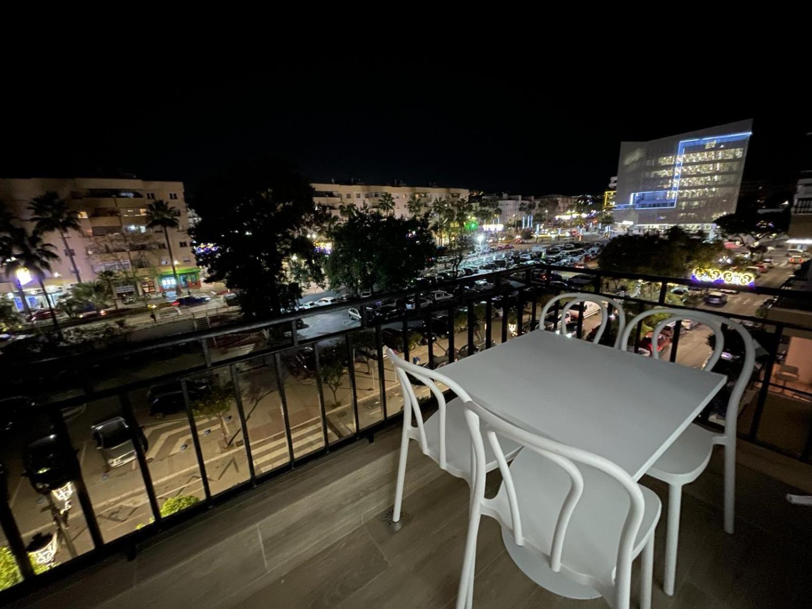 Apartamento Centrico Junto Al Mar Estepona Zewnętrze zdjęcie